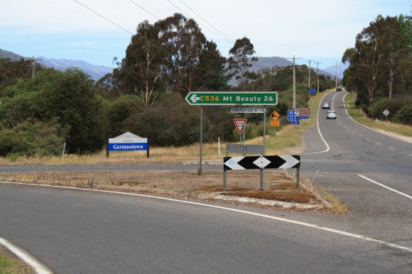 The start of the Tawonga Gap (Bright side) climb.